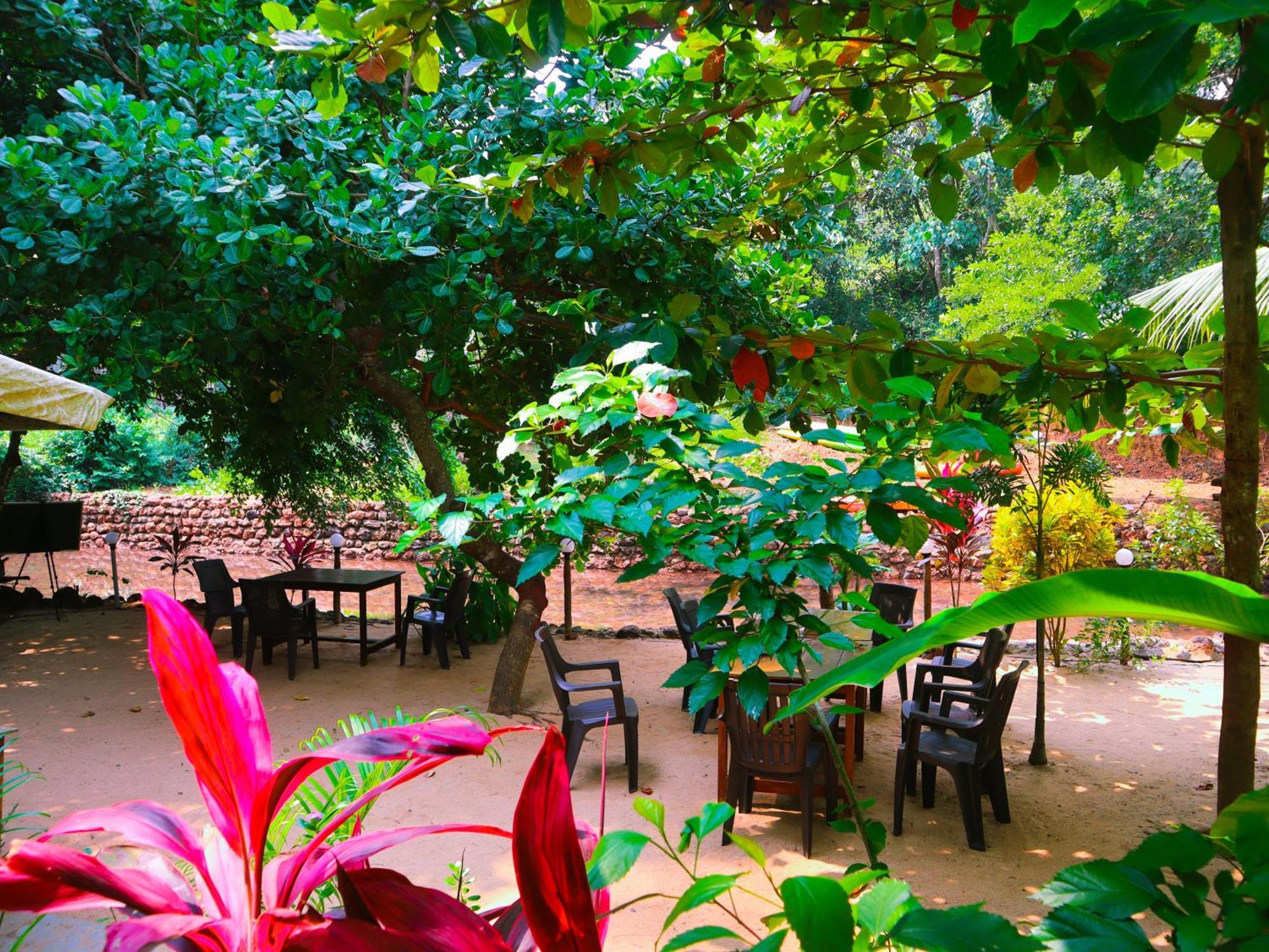 Hotel Samyama Retreat Cola Esterno foto
